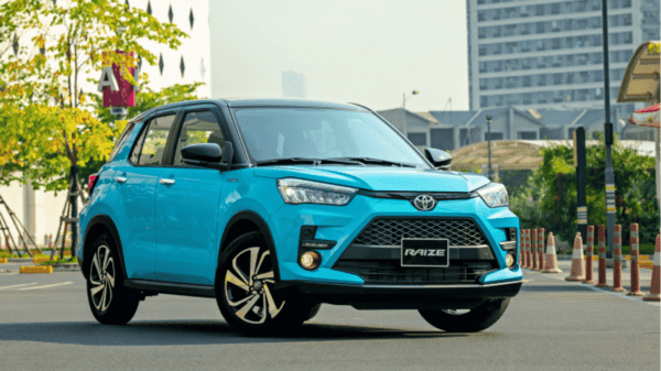 Khám phá các dòng xe Toyota 5 chỗ đáng mua nhất năm 2025 3 Toyota Raize 2025, mẫu xe Toyota 5 chỗ gầm cao nhỏ gọn, lý tưởng cho đô thị.